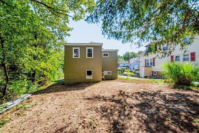16 Winter Pl, Winchendon, MA 01475
