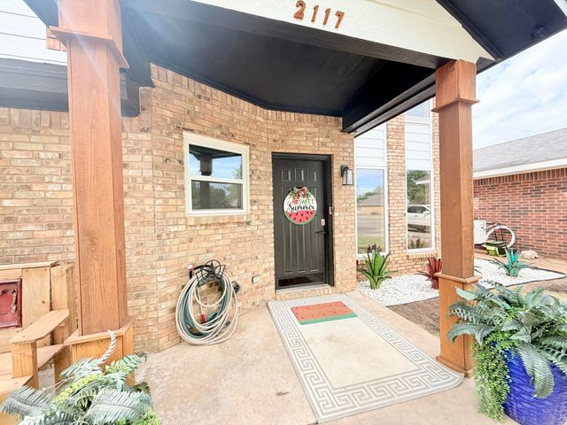 2117 93rd Place, Lubbock, TX 79423