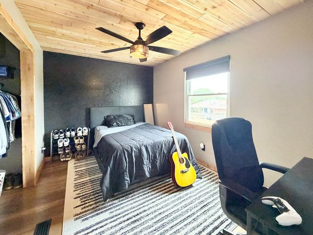 2117 93rd Place, Lubbock, TX 79423