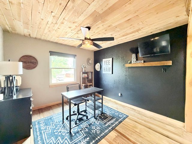 2117 93rd Place, Lubbock, TX 79423