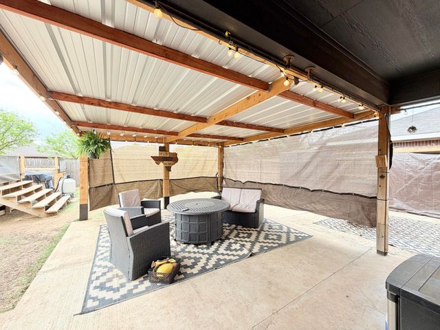 2117 93rd Place, Lubbock, TX 79423