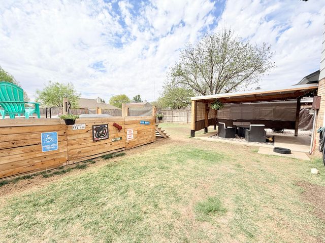 2117 93rd Place, Lubbock, TX 79423