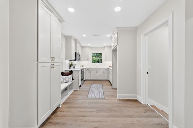 608 Bunny Rabbit Road, Athens, TX 75751