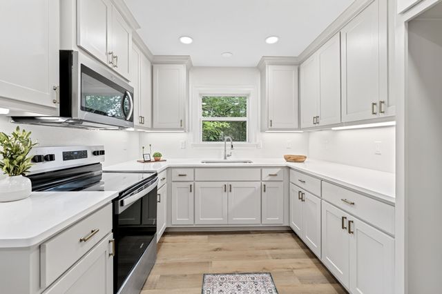 608 Bunny Rabbit Road, Athens, TX 75751
