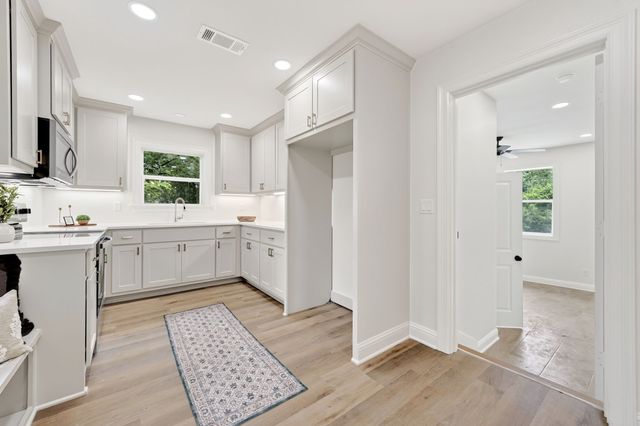 608 Bunny Rabbit Road, Athens, TX 75751