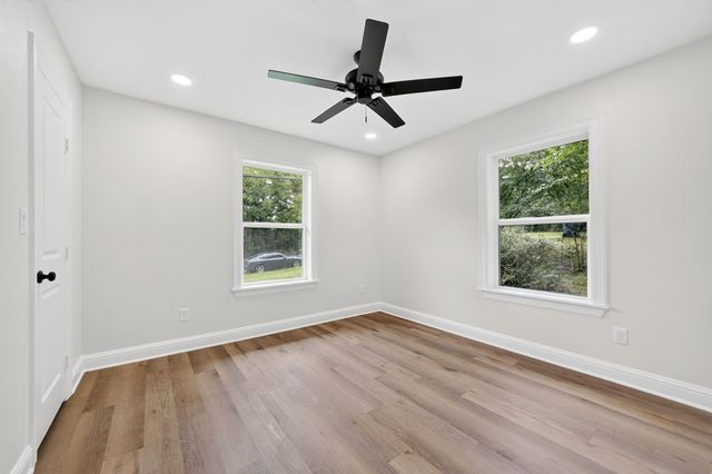 608 Bunny Rabbit Road, Athens, TX 75751