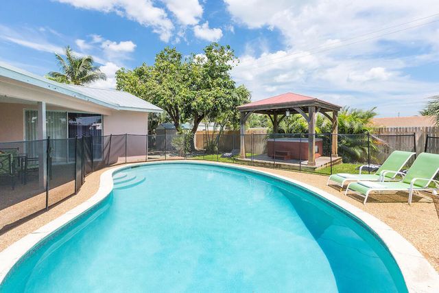 4348 NW 2nd Terrace, Boca Raton, FL 33431