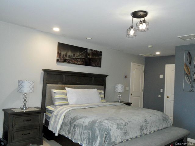26 Winters Lane, Middletown, NY 10940