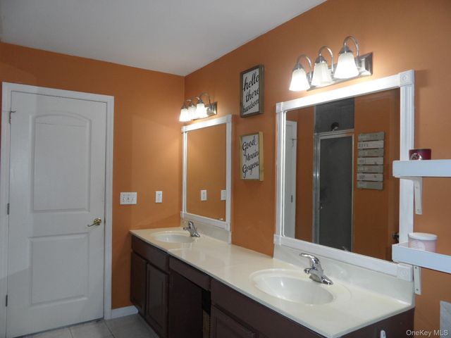 26 Winters Lane, Middletown, NY 10940