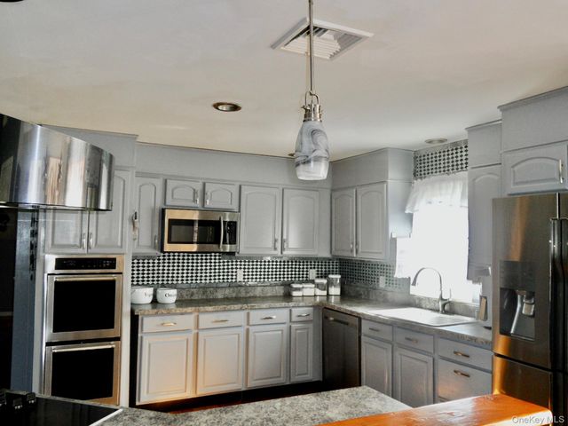 26 Winters Lane, Middletown, NY 10940