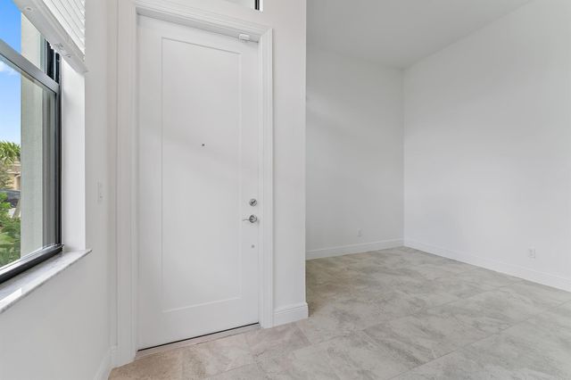 9345 SW Pepoli Way, Port St Lucie, FL 34987