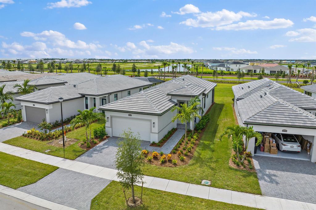 9345 SW Pepoli Way, Port St Lucie, FL 34987