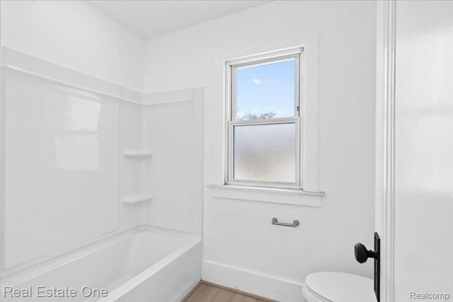 424 2nd Street, Wyandotte, MI 48192