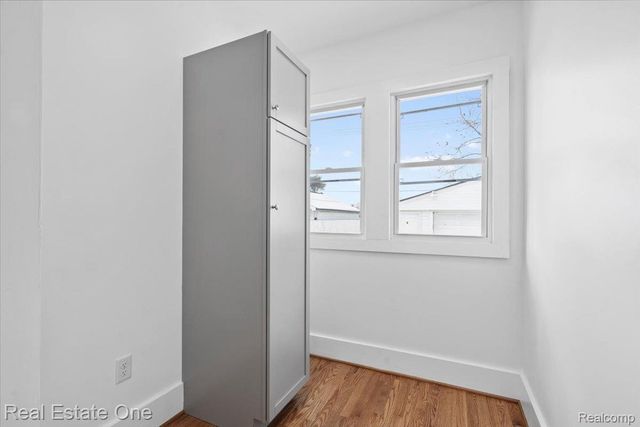 424 2nd Street, Wyandotte, MI 48192