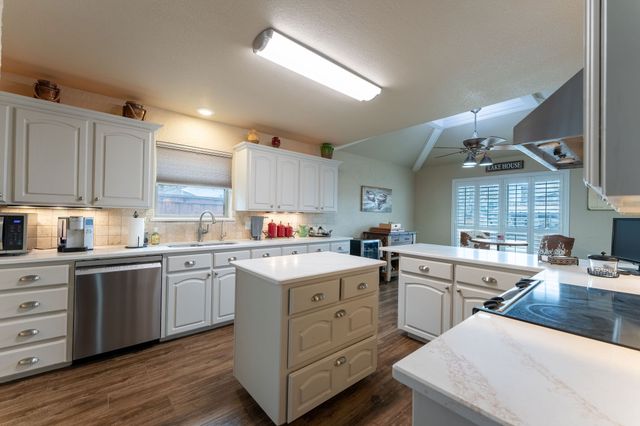 603 Panama Court, Granbury, TX 76048