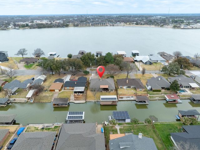 603 Panama Court, Granbury, TX 76048