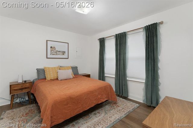 1203 Eason, Waterford, MI 48328