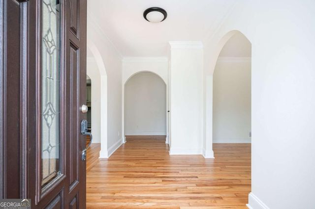 620 Spalding Drive, Sandy Springs, GA 30328