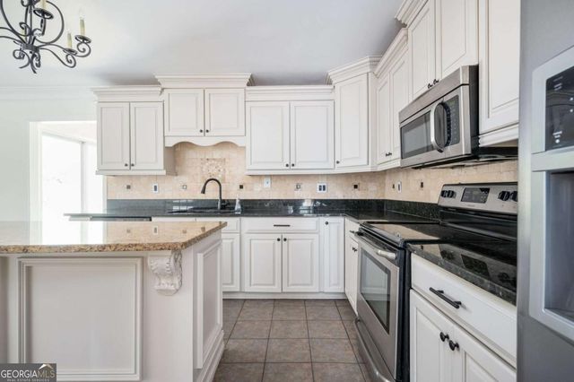 620 Spalding Drive, Sandy Springs, GA 30328