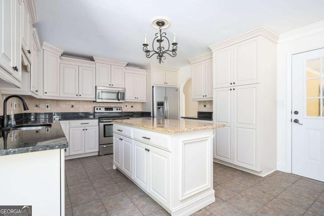 620 Spalding Drive, Sandy Springs, GA 30328