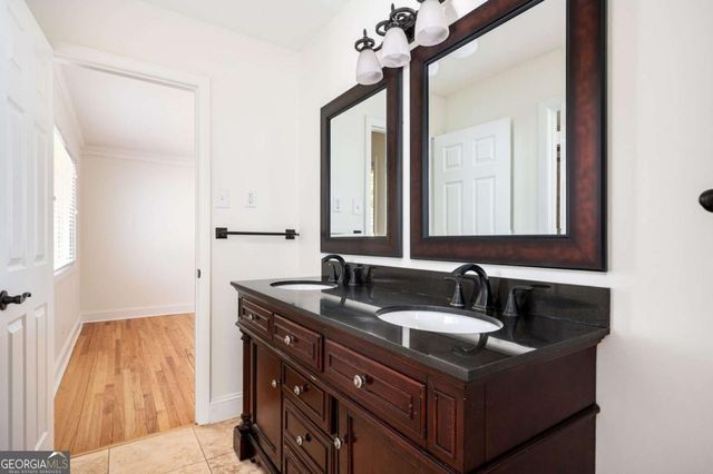 620 Spalding Drive, Sandy Springs, GA 30328