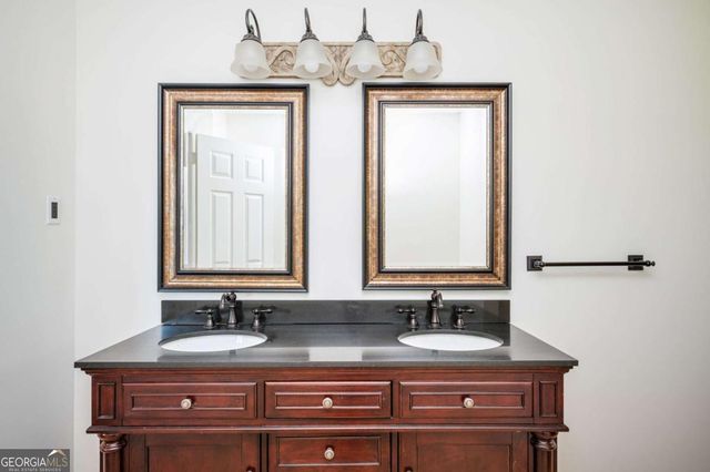 620 Spalding Drive, Sandy Springs, GA 30328