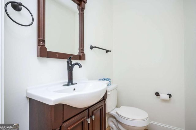 620 Spalding Drive, Sandy Springs, GA 30328