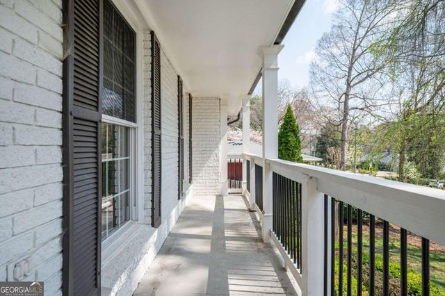 620 Spalding Drive, Sandy Springs, GA 30328