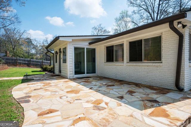 620 Spalding Drive, Sandy Springs, GA 30328