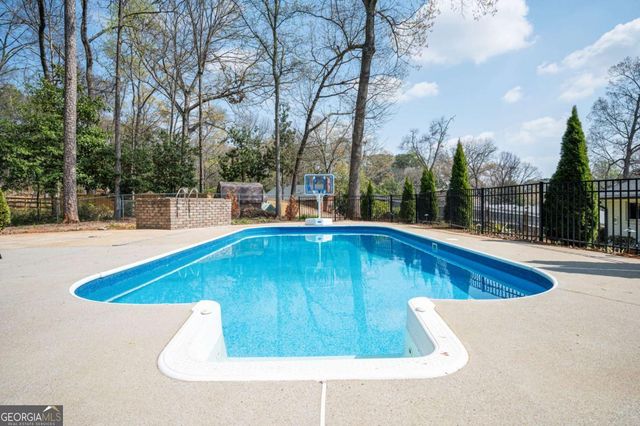 620 Spalding Drive, Sandy Springs, GA 30328