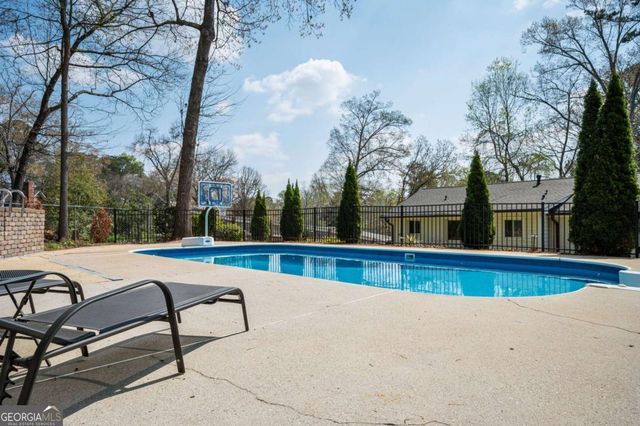 620 Spalding Drive, Sandy Springs, GA 30328