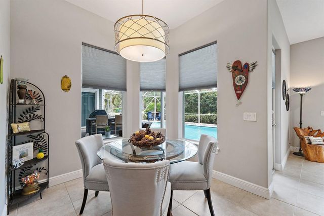 18647 SE Lakeside Way, Tequesta, FL 33469