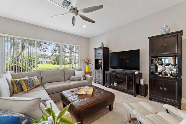18647 SE Lakeside Way, Tequesta, FL 33469