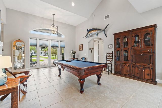18647 SE Lakeside Way, Tequesta, FL 33469