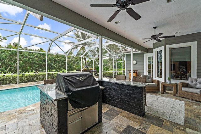 18647 SE Lakeside Way, Tequesta, FL 33469