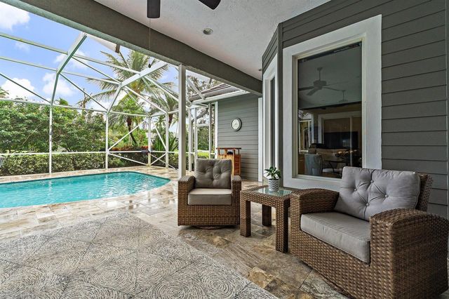 18647 SE Lakeside Way, Tequesta, FL 33469