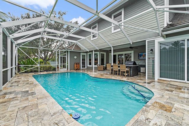 18647 SE Lakeside Way, Tequesta, FL 33469