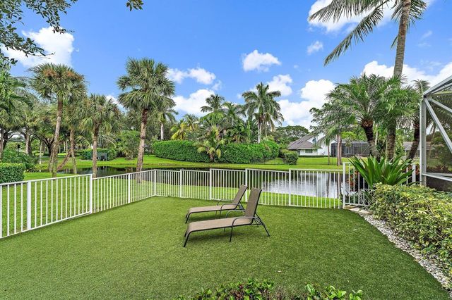 18647 SE Lakeside Way, Tequesta, FL 33469