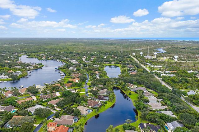 18647 SE Lakeside Way, Tequesta, FL 33469