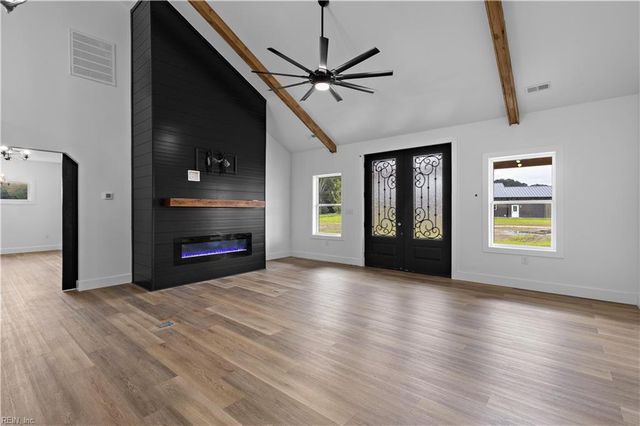 10391 Ivor RD, Ivor, VA 23866