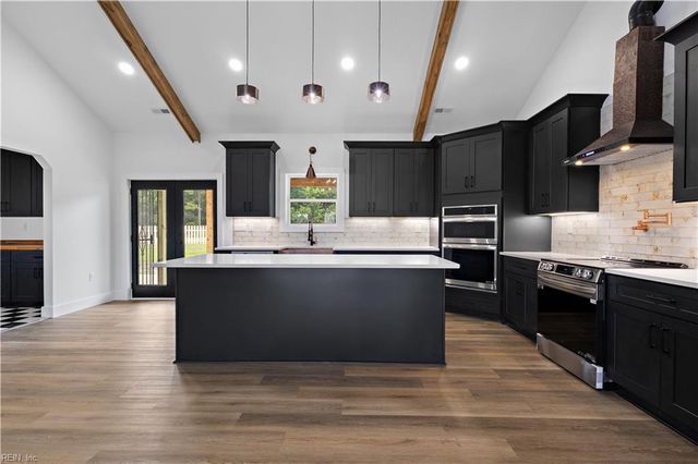 10391 Ivor RD, Ivor, VA 23866