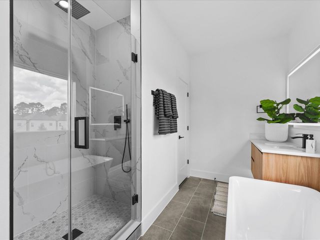 2582 W Tidwell Road, Houston, TX 77091