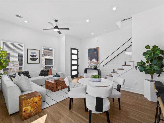 2582 W Tidwell Road, Houston, TX 77091