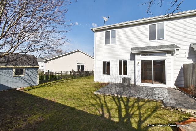 2824 Wheatland Court, Naperville, IL 60564