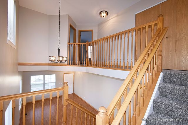 2824 Wheatland Court, Naperville, IL 60564