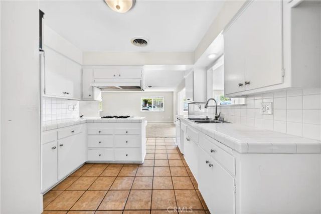 1105 E 42nd, San Bernardino, CA 92404