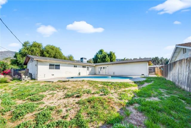 1105 E 42nd, San Bernardino, CA 92404