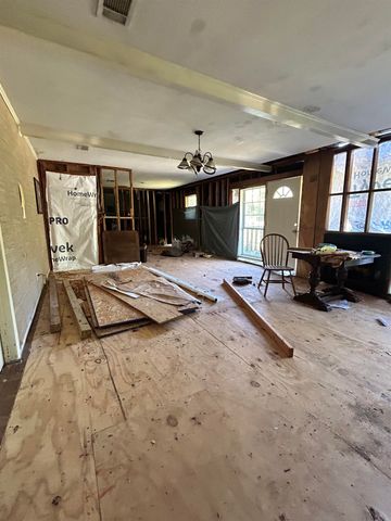 499 Mont Hall Rd, Hallsville, TX 75650