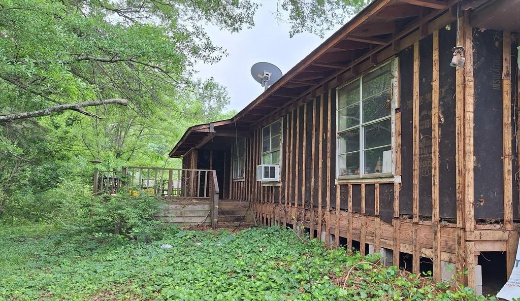 499 Mont Hall Rd, Hallsville, TX 75650