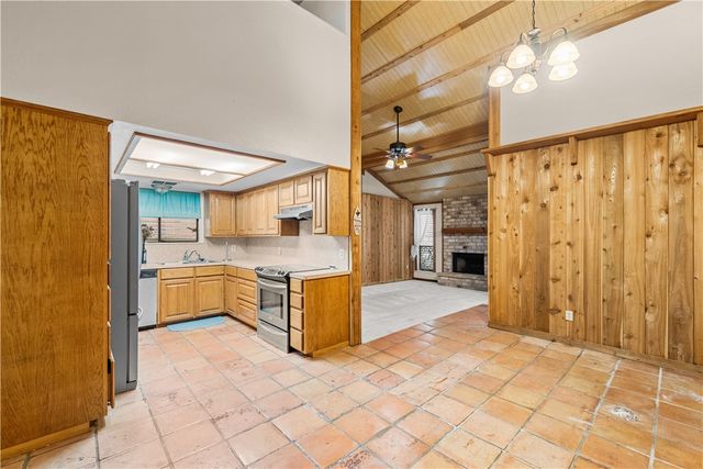 6638 Long Meadow Dr D, Corpus Christi, TX 78413